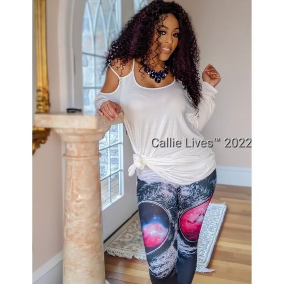 LAST PAIR ALERT 🚨 Stasia Cat Eye Galaxy: Round Glasses 3D Graphic Leggings O/S - Picture 2 of 11